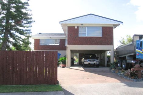 Photo of property in 16 Dowling Place, Pakuranga, Auckland, 2010
