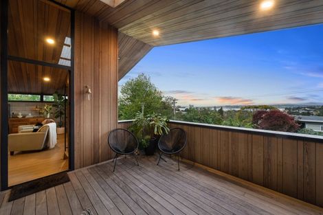 Photo of property in 60 Parkhill Road, Mellons Bay, Auckland, 2014