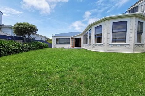 Photo of property in 26 Grove Road, Kelburn, Wellington, 6012