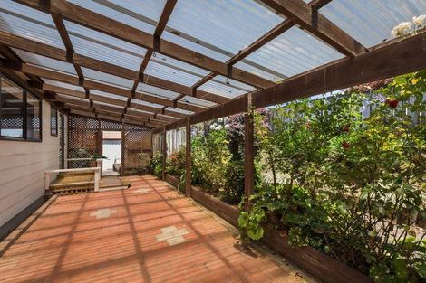 Photo of property in 2 Denby Close, Athenree, Katikati, 3177