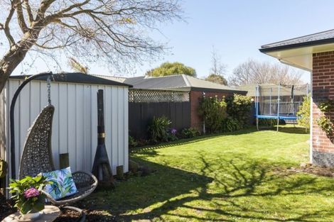 Photo of property in 2 Manor Place, Bryndwr, Christchurch, 8053