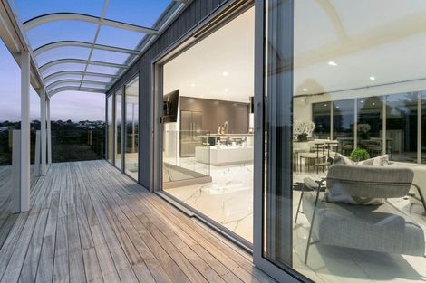 Photo of property in 35a Seaview Avenue, Northcote, Auckland, 0627