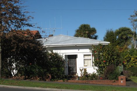 Photo of property in 2 Wellington Street, Hamilton East, Hamilton, 3216