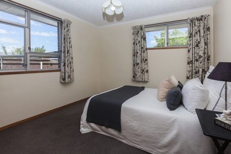 Photo of property in 41 Denise Crescent, Hornby, Christchurch, 8042