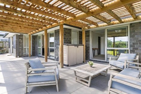 Photo of property in 42 Double Bay Road, Pyes Pa, Tauranga, 3112