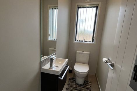 Photo of property in 2 Makaka Lane, Silverdale, 0932