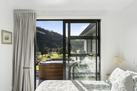 Photo of property in 19 Titoki Lane, Whangamata, 3691