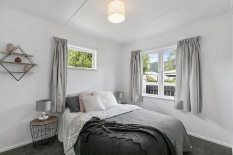Photo of property in 2 Edmonds Street, Wainuiomata, Lower Hutt, 5014