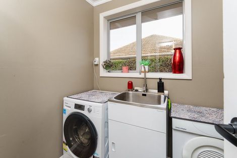 Photo of property in 16 Perth Street, Mosgiel, 9024