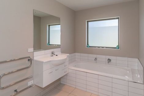 Photo of property in 4 Tamihana Street, Otaki, 5512