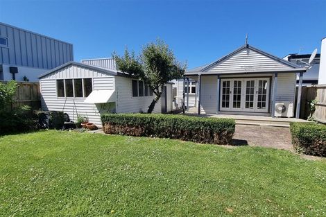 Photo of property in 43 Clissold Street, Merivale, Christchurch, 8014