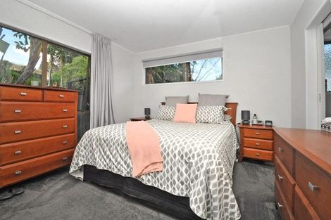Photo of property in 4 Wesleydale Place, Papakura, 2110