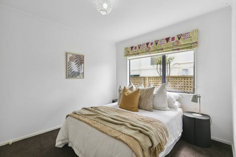 Photo of property in 68a Peterhouse Street, Tawa, Wellington, 5028