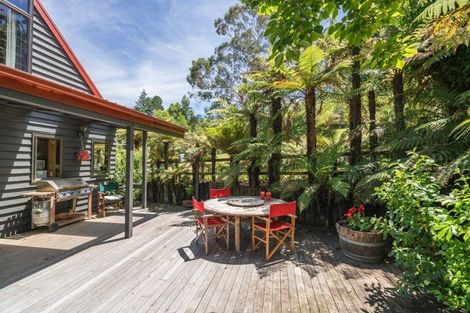 Photo of property in 18 Brunette Drive, Acacia Bay, Taupo, 3330