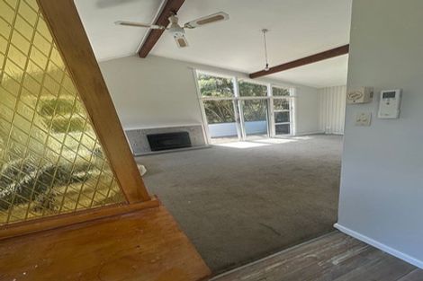 Photo of property in 58 Tiromoana Road, Raumati South, Paraparaumu, 5032