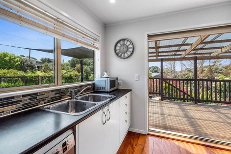 Photo of property in 57 Hauraki Road, Leigh, Warkworth, 0985