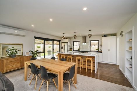 Photo of property in 27 Balrickard Way, Milson, Palmerston North, 4414