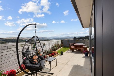 Photo of property in 174 Navigation Drive, Whitby, Porirua, 5024