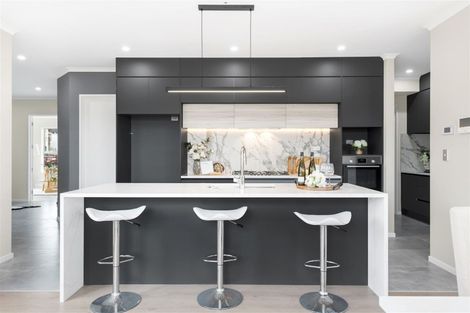 Photo of property in 15 Drumconnell Drive, Flat Bush, Auckland, 2019