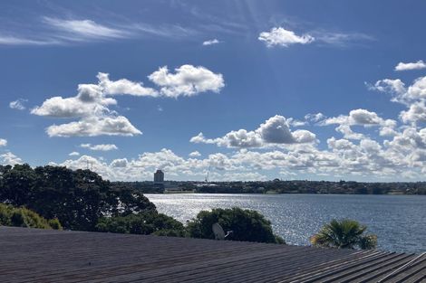 Photo of property in 2 The Promenade, Takapuna, Auckland, 0622