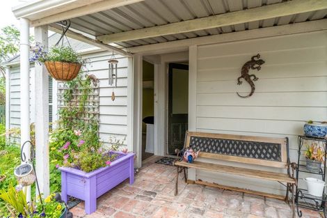 Photo of property in 463 High Street South, Carterton, 5713