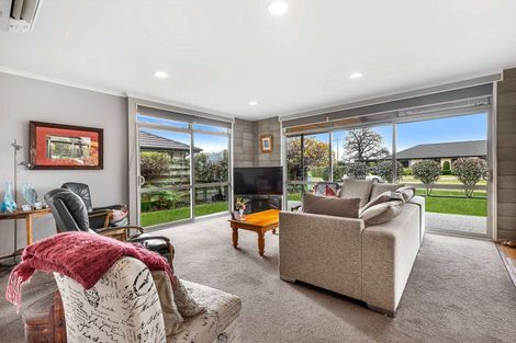 Photo of property in 4 Walnut Drive, Motueka, 7120