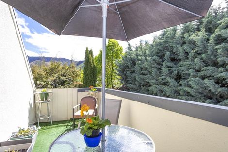 Photo of property in 77b Devon Street, Arrowtown, 9302