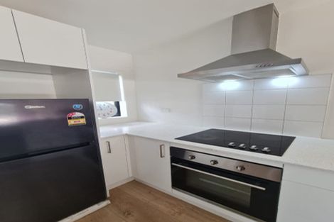 Photo of property in 2/6 South Pacific Place, Henderson, Auckland, 0612