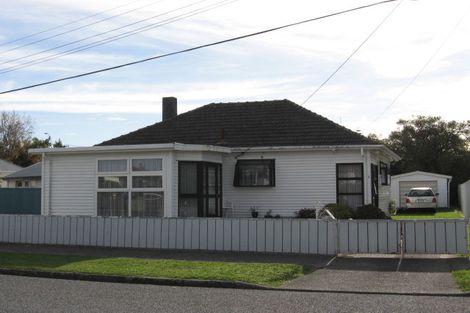 Photo of property in 3 Hall Crescent, Epuni, Lower Hutt, 5011