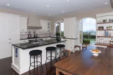 Photo of property in 215 Broomfields Road, Whitford, Howick, 2571