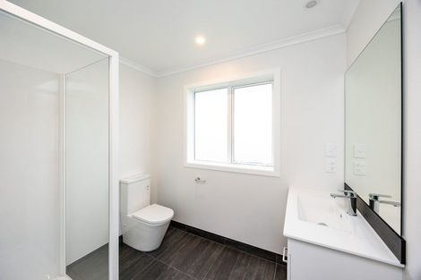 Photo of property in 53 Atlantic Drive, Fitzherbert, Palmerston North, 4410