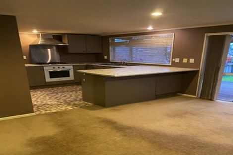 Photo of property in 57 View Road, Henderson, Auckland, 0612