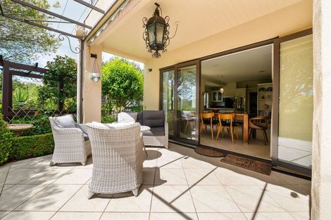 Photo of property in 35 The Esplanade, Huntington, Hamilton, 3210