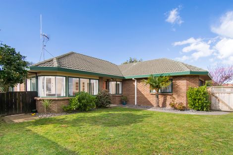 Photo of property in 52 Blake Boulevard, Papamoa Beach, Papamoa, 3118