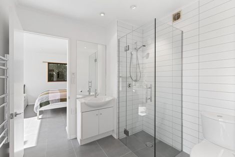 Photo of property in 2045 Queen Charlotte Drive, Ngakuta Bay, Picton, 7281