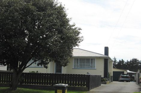 Photo of property in 12 Lee Street, Castlecliff, Whanganui, 4501