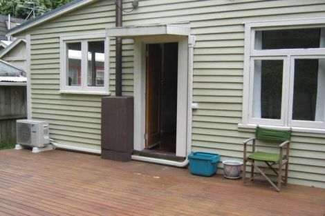 Photo of property in 21a Akatea Street, Berhampore, Wellington, 6023