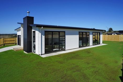 Photo of property in 4 Waitihi Way, Rototuna North, Hamilton, 3210