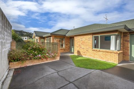 Photo of property in 80a Oxford Street, Tawa, Wellington, 5028