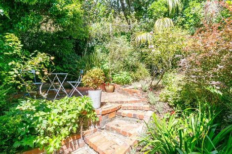 Photo of property in 210 Sydney Street West, Thorndon, Wellington, 6011