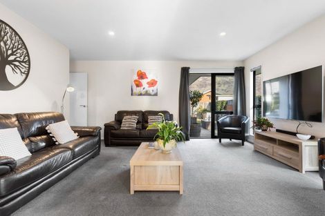 Photo of property in 8 Judge And Jury Drive, Lake Hayes, Queenstown, 9304