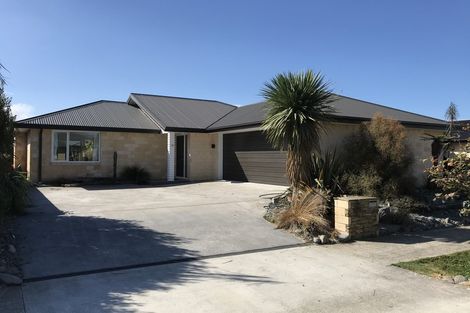 Photo of property in 14 Waimarie Street, Pegasus, 7612