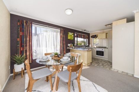 Photo of property in 4 Boston Parade, Kelvin Grove, Palmerston North, 4414