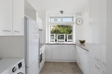 Photo of property in Jerningham Apartments, 20 Oriental Terrace, Oriental Bay, Wellington, 6011