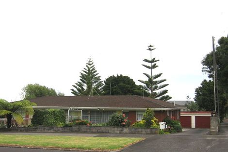 Photo of property in 3/62 Moana Avenue, One Tree Hill, Auckland, 1061
