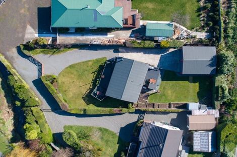 Photo of property in 11 Seafield Road, Duvauchelle, 7581