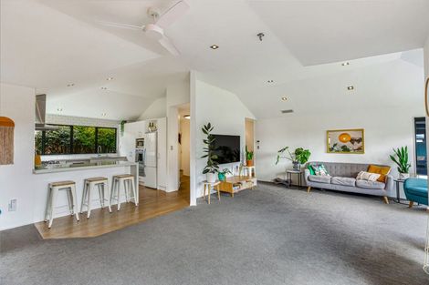 Photo of property in 19 Hamurana Place, Te Atatu Peninsula, Auckland, 0610