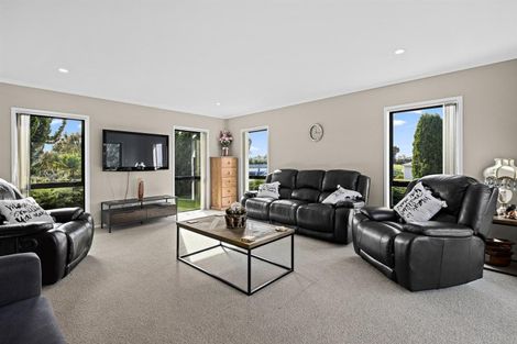 Photo of property in 5 Omana Avenue, Shelly Beach, Helensville, 0874