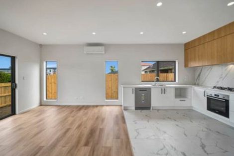 Photo of property in 24b Fernaig Street, Papakura, 2110