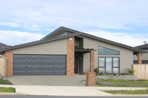 Photo of property in 45 Bronwylian Drive, Flat Bush, Auckland, 2016